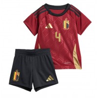 Camiseta Bélgica Wout Faes #4 Primera Equipación para niños Eurocopa 2024 manga corta (+ pantalones cortos)